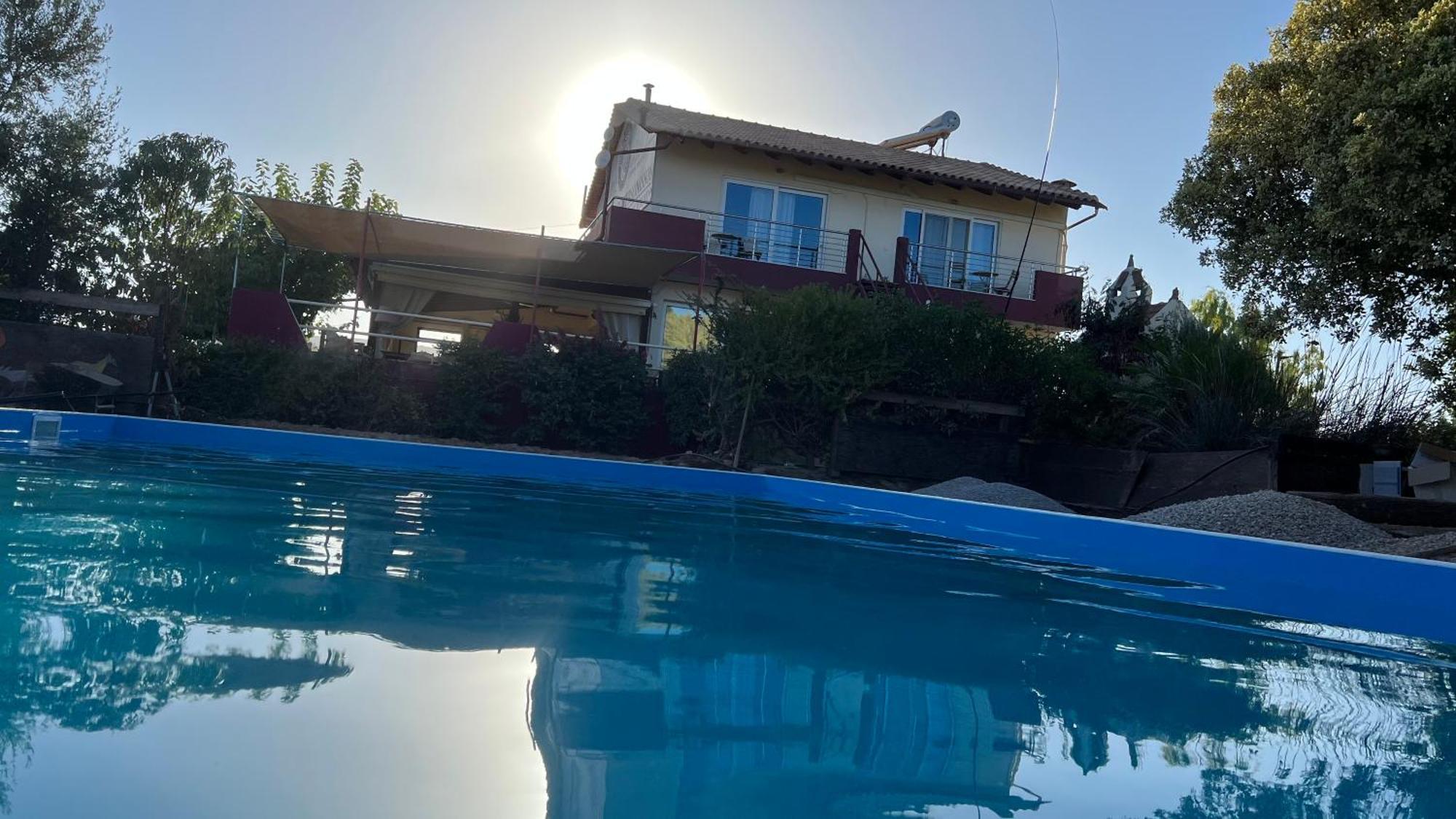 Arion Stables & Apartments Hersonissos  Exteriör bild